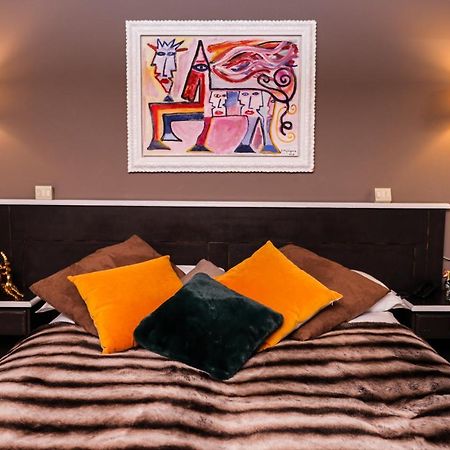 Art Hotel Grivola Breuil-Cervinia Exteriér fotografie