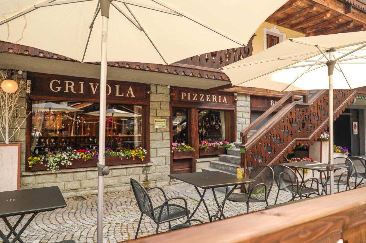Art Hotel Grivola Breuil-Cervinia Exteriér fotografie